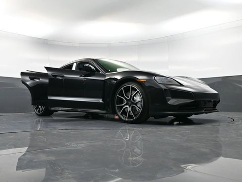 New 2026 Porsche Taycan Turbo image 42