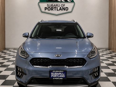 Used 2020 Kia Niro EX Premium FWD image 2