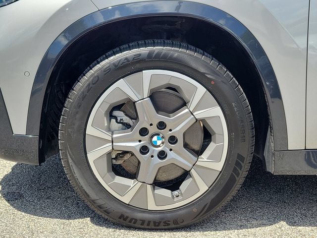 Used 2025 BMW X1 xDrive28i AWD/4WD image 6
