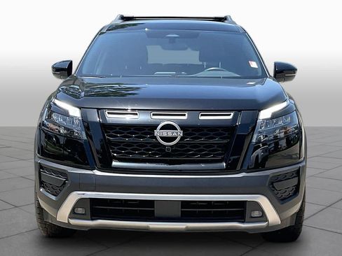 Used 2025 Nissan Pathfinder Rock Creek AWD/4WD image 4