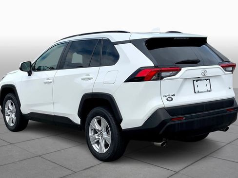 Used 2021 Toyota RAV4 XLE FWD image 12