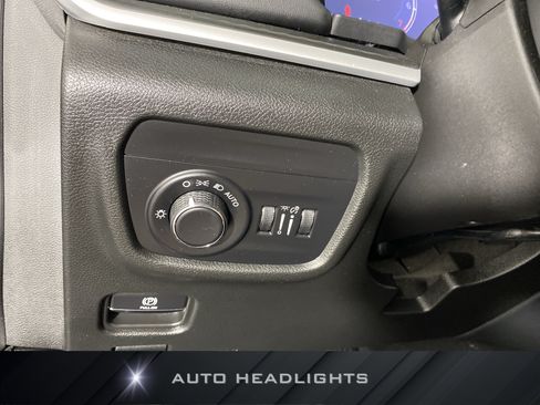 Used 2023 Jeep Grand Cherokee L Laredo AWD/4WD image 25