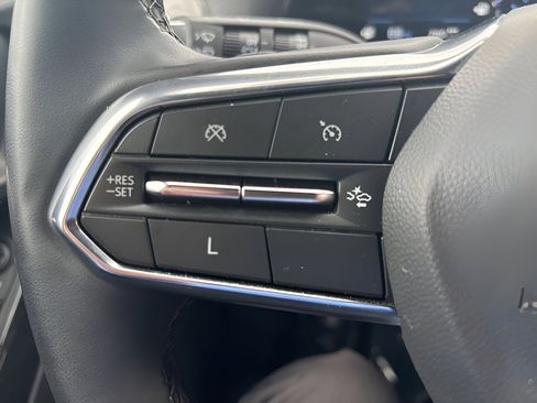 Used 2025 Chevrolet Equinox LT AWD/4WD image 51