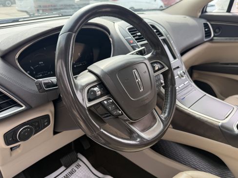 Used 2020 Lincoln Nautilus Reserve w/ Equipment Group 201A image 31