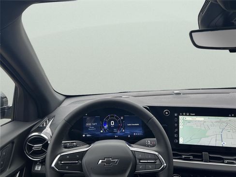 New 2026 Chevrolet Equinox LT w/ Convenience Package II image 26