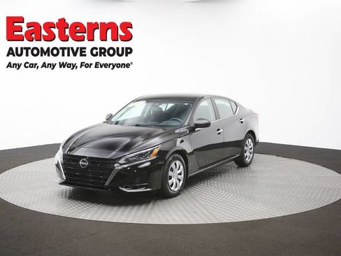Used 2024 Nissan Altima 2.5 S FWD image 52