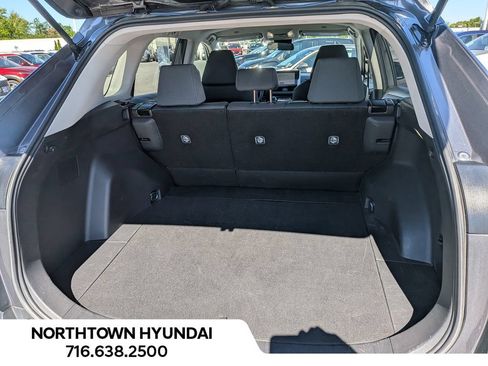 Used 2025 Toyota RAV4 XLE AWD/4WD image 32
