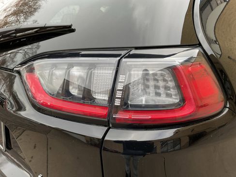 Used 2022 Jeep Cherokee Limited image 33