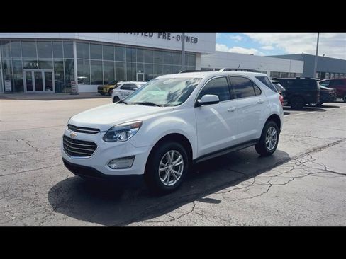 Used 2017 Chevrolet Equinox LT w/ Convenience Package FWD image 4
