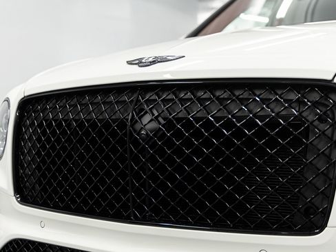 New 2026 Bentley Bentayga Speed image 9