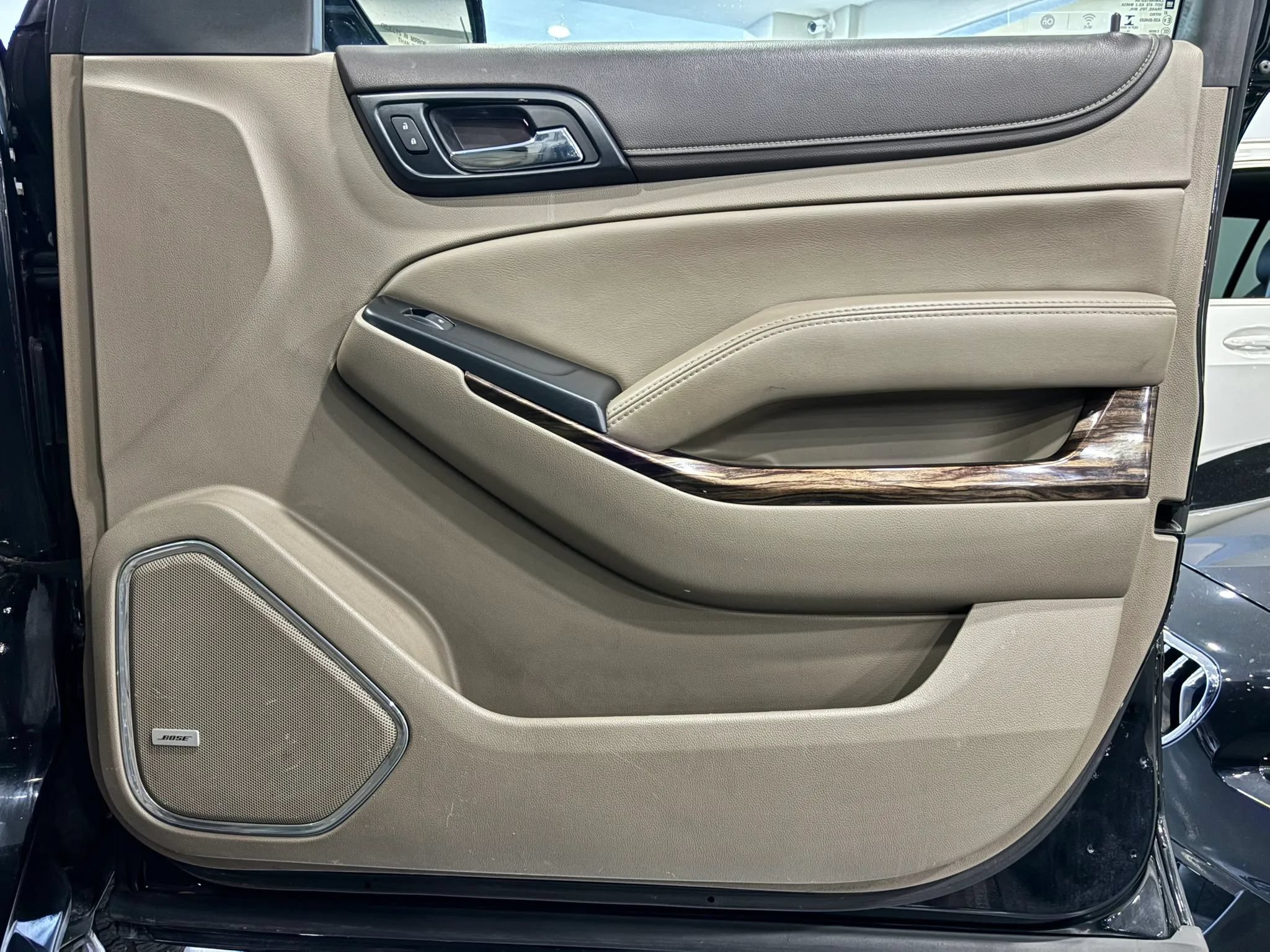 Used 2019 GMC Yukon SLT w/ Open Road Package RWD image 47