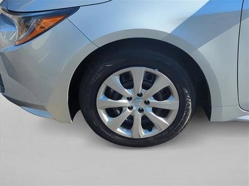 Certified 2025 Toyota Corolla LE image 26