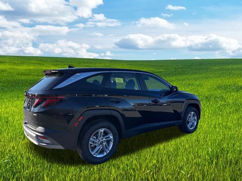 Used 2026 Hyundai Tucson SE image 7