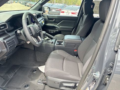 New 2026 Toyota 4Runner SR5 AWD/4WD image 15