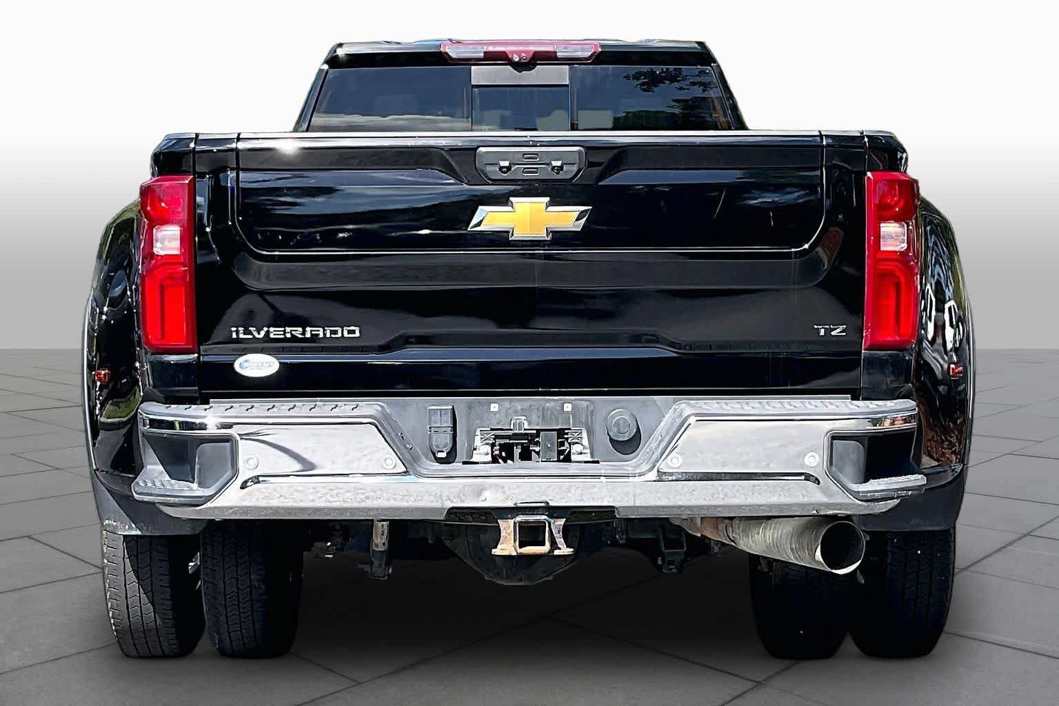 Used 2024 Chevrolet Silverado 3500 LTZ w/ LTZ Plus Package AWD/4WD image 5