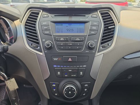 Used 2016 Hyundai Santa Fe Sport FWD image 17