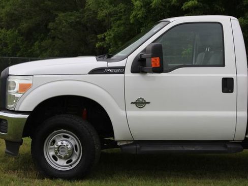 Used 2011 Ford F350 XL w/ PWR Equipment Group image 3