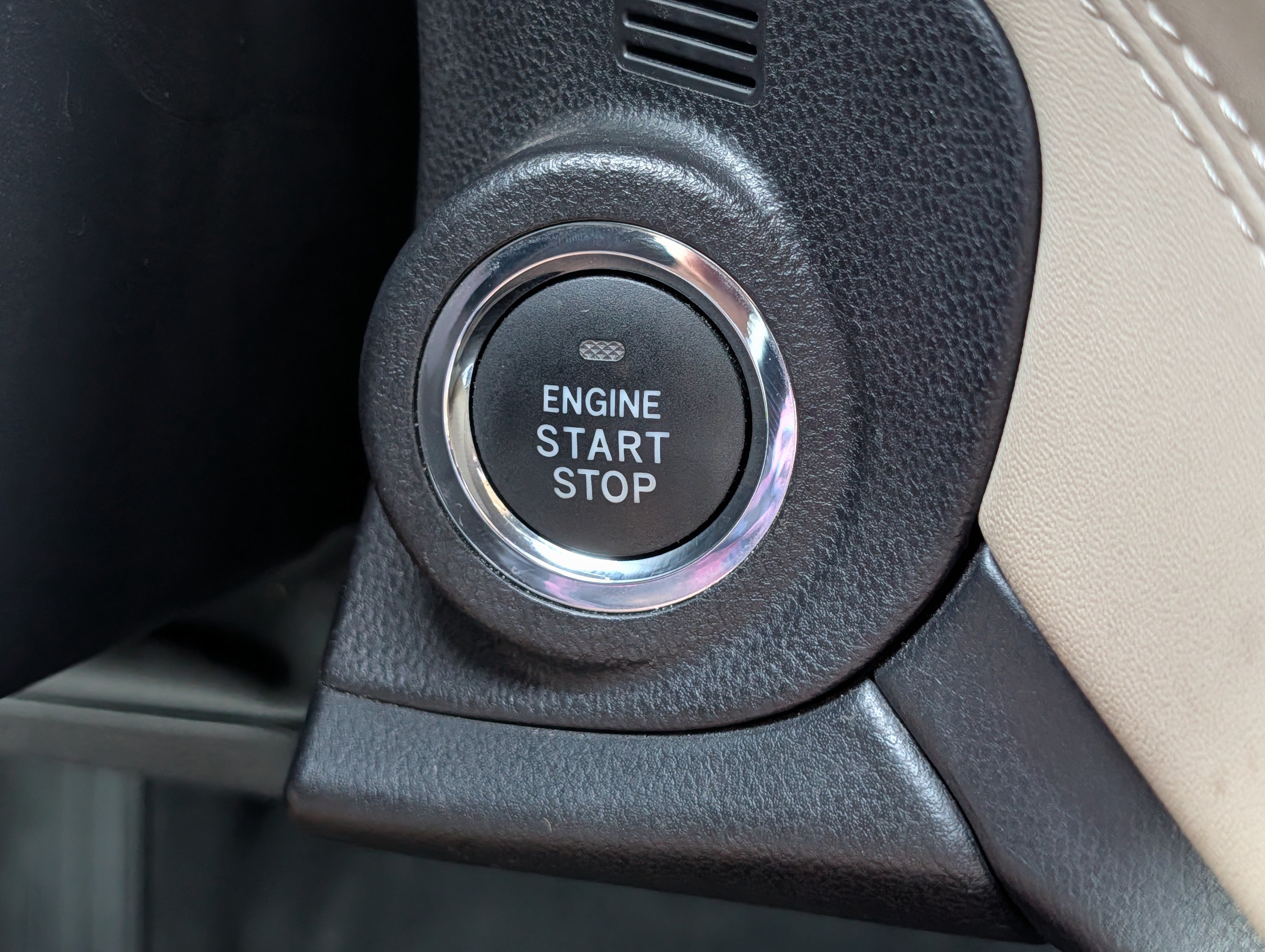 Used 2023 Subaru Outback Limited AWD/4WD image 29