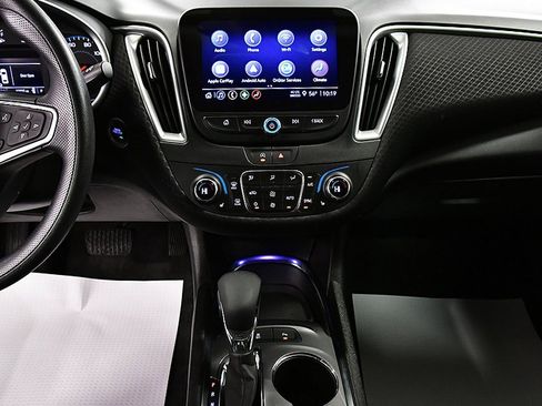 Used 2024 Chevrolet Malibu LT image 24