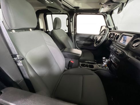 Used 2023 Jeep Gladiator Sport AWD/4WD image 26