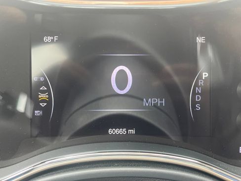 Used 2015 Jeep Grand Cherokee Summit AWD/4WD image 11