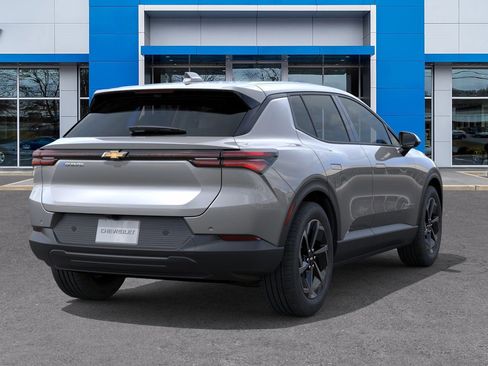New 2026 Chevrolet Equinox EV LT image 4