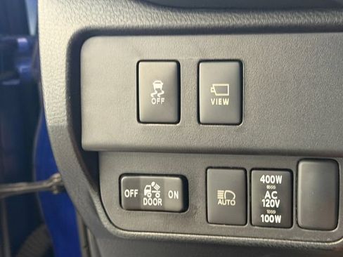 Used 2023 Toyota Tacoma TRD Off-Road w/ TRD Premium Off Road Package AWD/4WD image 24