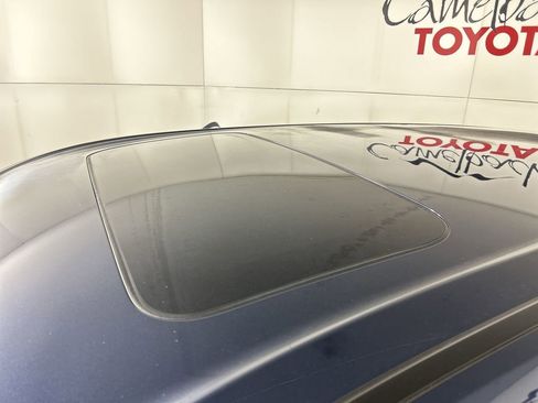 Used 2024 Honda CR-V EX-L image 10