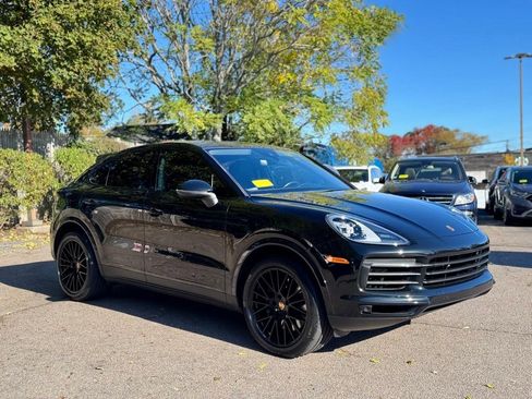 Used 2023 Porsche Cayenne Platinum Edition w/ Towing Package w/o Tow Ball image 8