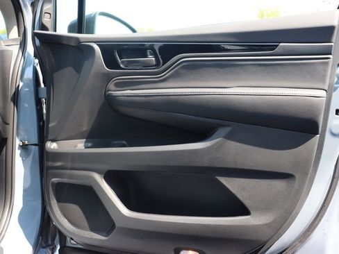 Used 2026 Honda Odyssey Touring image 21