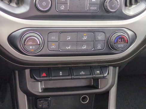 Certified 2021 GMC Canyon Elevation w/ Trailering Package image 30