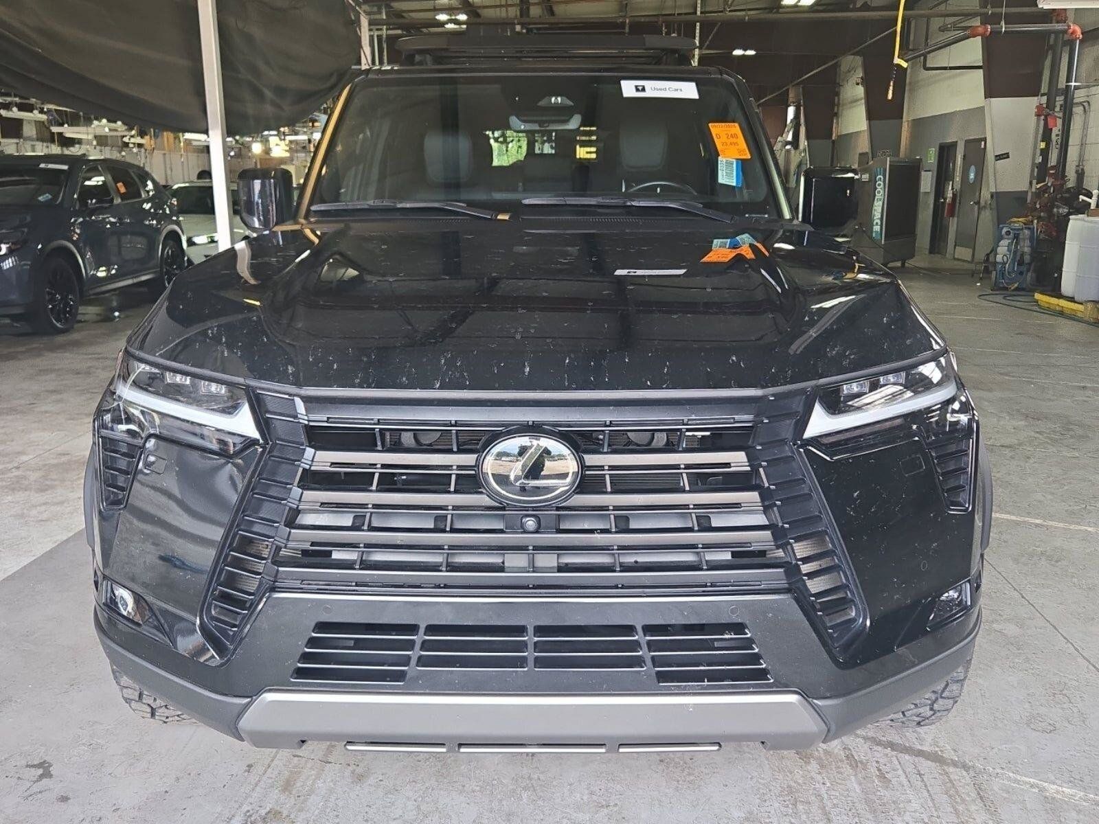 Used 2024 Lexus GX 550 AWD/4WD image 9