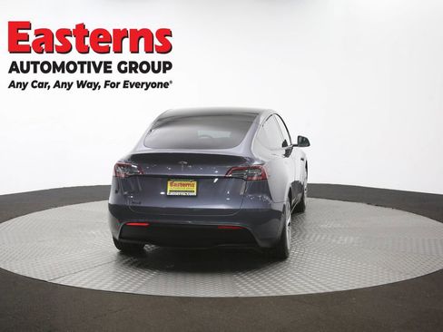 Used 2021 Tesla Model Y Long Range AWD/4WD image 33