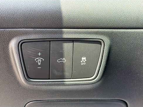 Used 2022 Hyundai Santa Cruz SEL FWD image 32