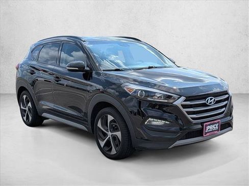 Used 2018 Hyundai Tucson Value AWD/4WD image 3