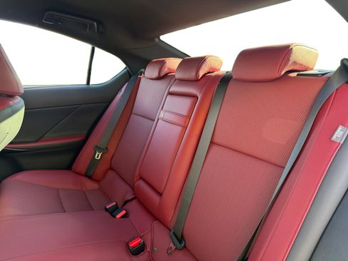 Used 2025 Lexus IS 300 F Sport image 13
