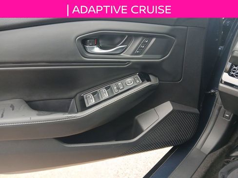Used 2024 Honda Accord Touring image 12