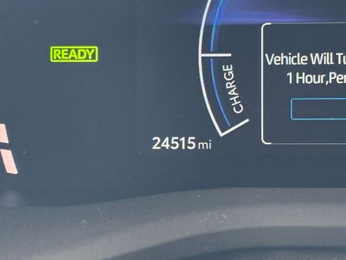 Used 2025 Toyota Camry LE FWD image 40
