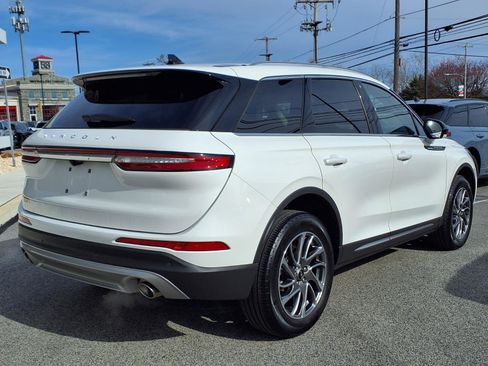 Certified 2022 Lincoln Corsair AWD w/ Equipment Group 101A image 4