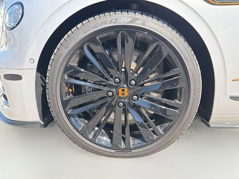 Used 2024 Bentley Flying Spur W12 image 48