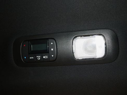 Used 2024 Honda Odyssey Sport image 69