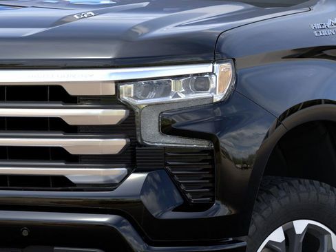 New 2026 Chevrolet Silverado 1500 High Country w/ Technology Package AWD/4WD image 46