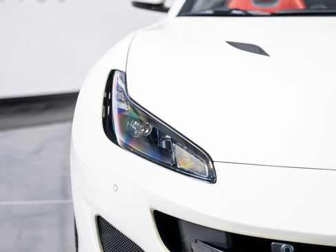 Used 2019 Ferrari Portofino image 30