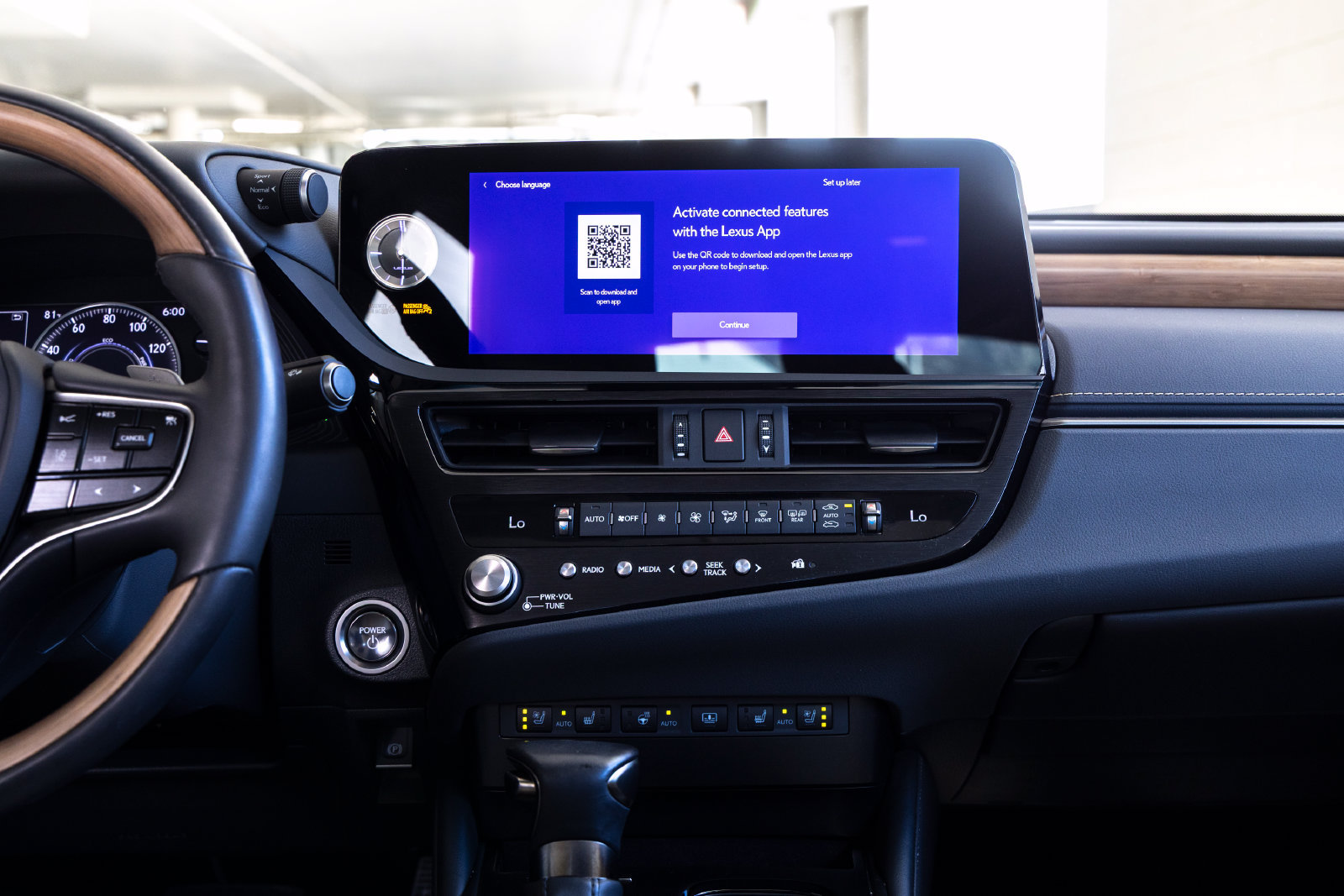 Used 2024 Lexus ES 300h w/ Technology Package FWD image 12
