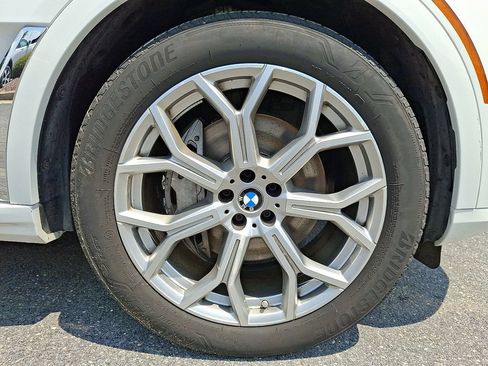 Used 2026 BMW X7 xDrive40i AWD/4WD image 8