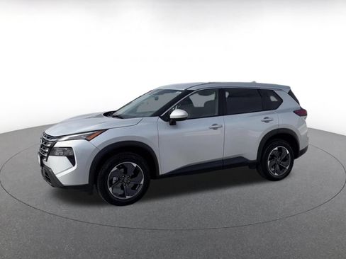Used 2025 Nissan Rogue SV FWD image 7