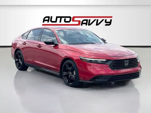 Used 2025 Honda Accord Sport image 1