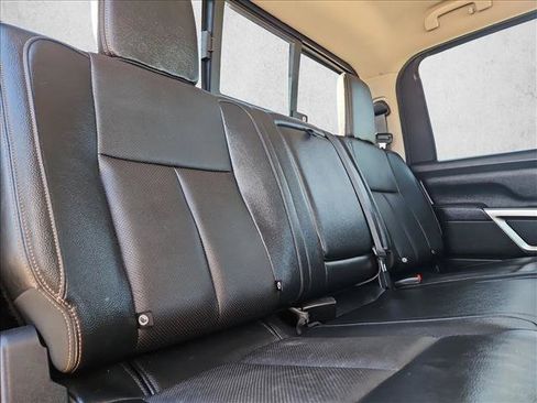 Used 2017 Nissan Titan SL w/ Chrome Package image 19