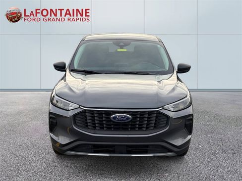 Used 2023 Ford Escape Active image 2