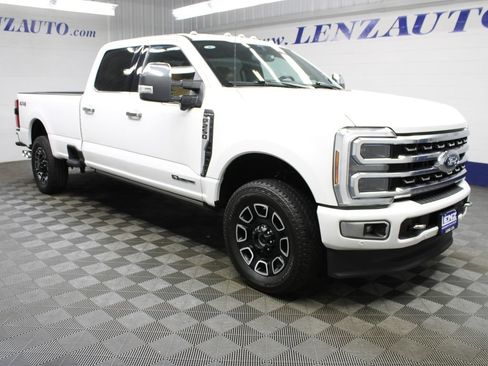 Used 2024 Ford F250 Platinum AWD/4WD image 3